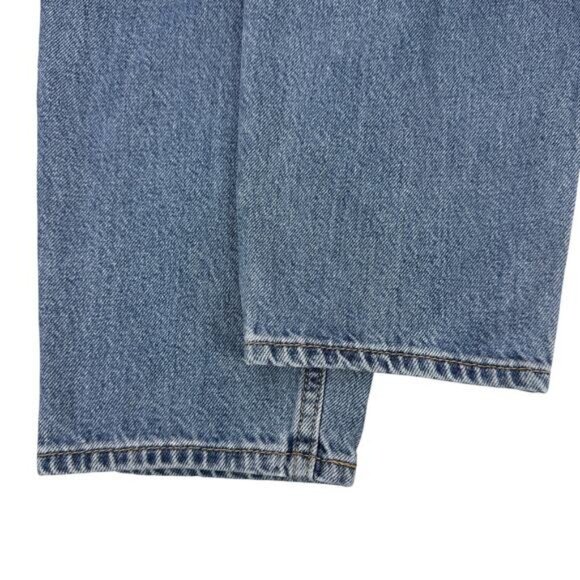 LEVI'S Premium 80s Mom Jean Women's Size 31 So Next Year Medium Wash - Picture 8 of 8